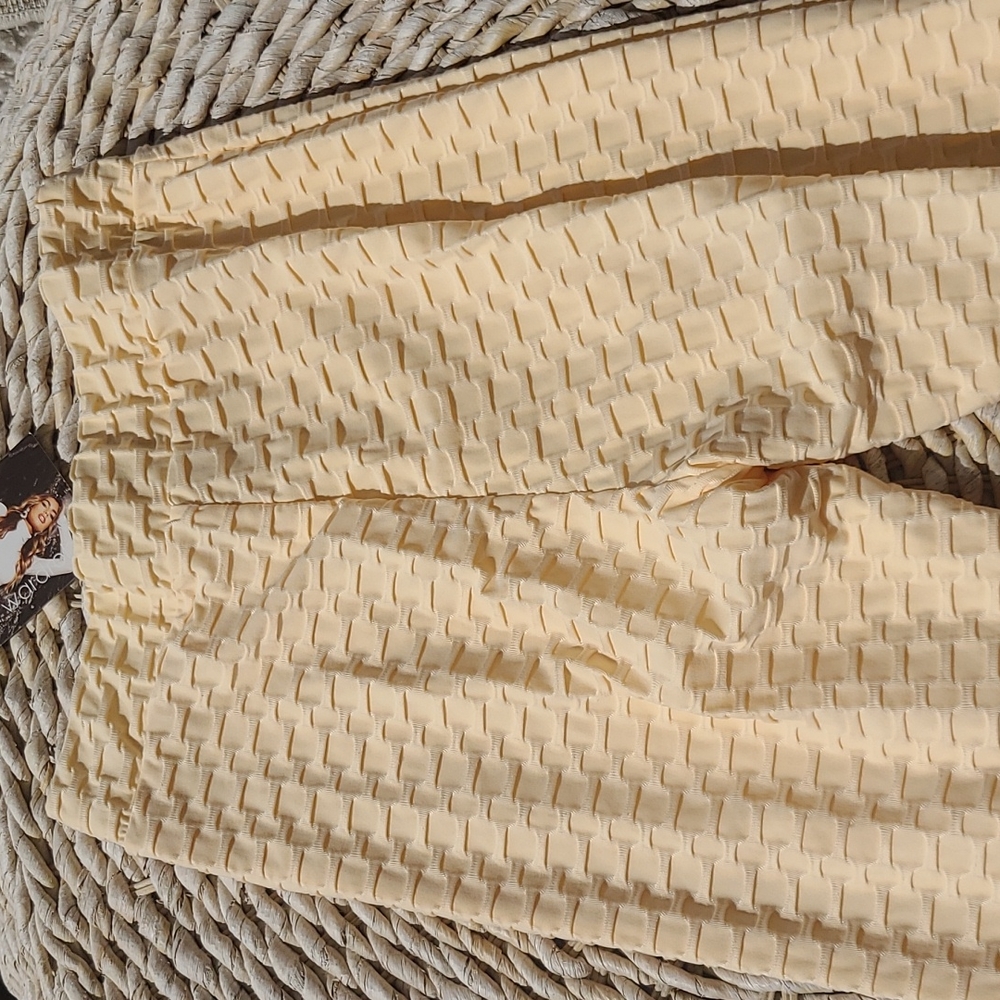 The Naked Wardrobe leggings🍯 - Picture 9 of 9